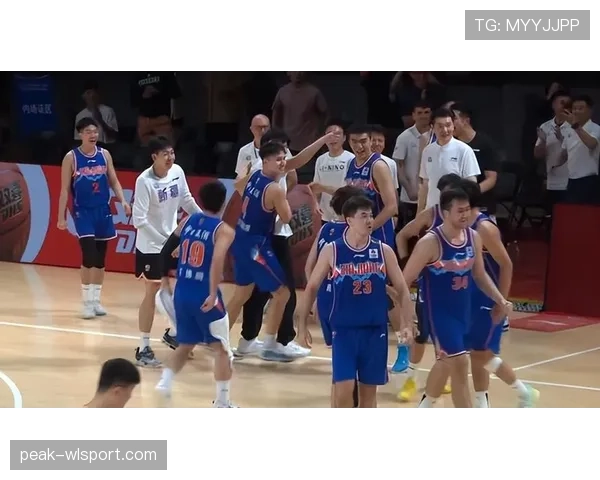 篮球比赛中补篮规则的合法界定与具体判罚标准详解 篮球比赛中补篮规则的合法界定与具体判罚标准详解